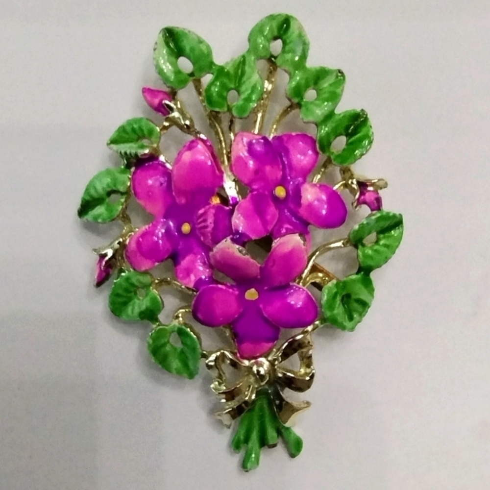 Vintage Exquisite March Violet Enamel Birthday Flower Brooch England - Picture 2 of 6